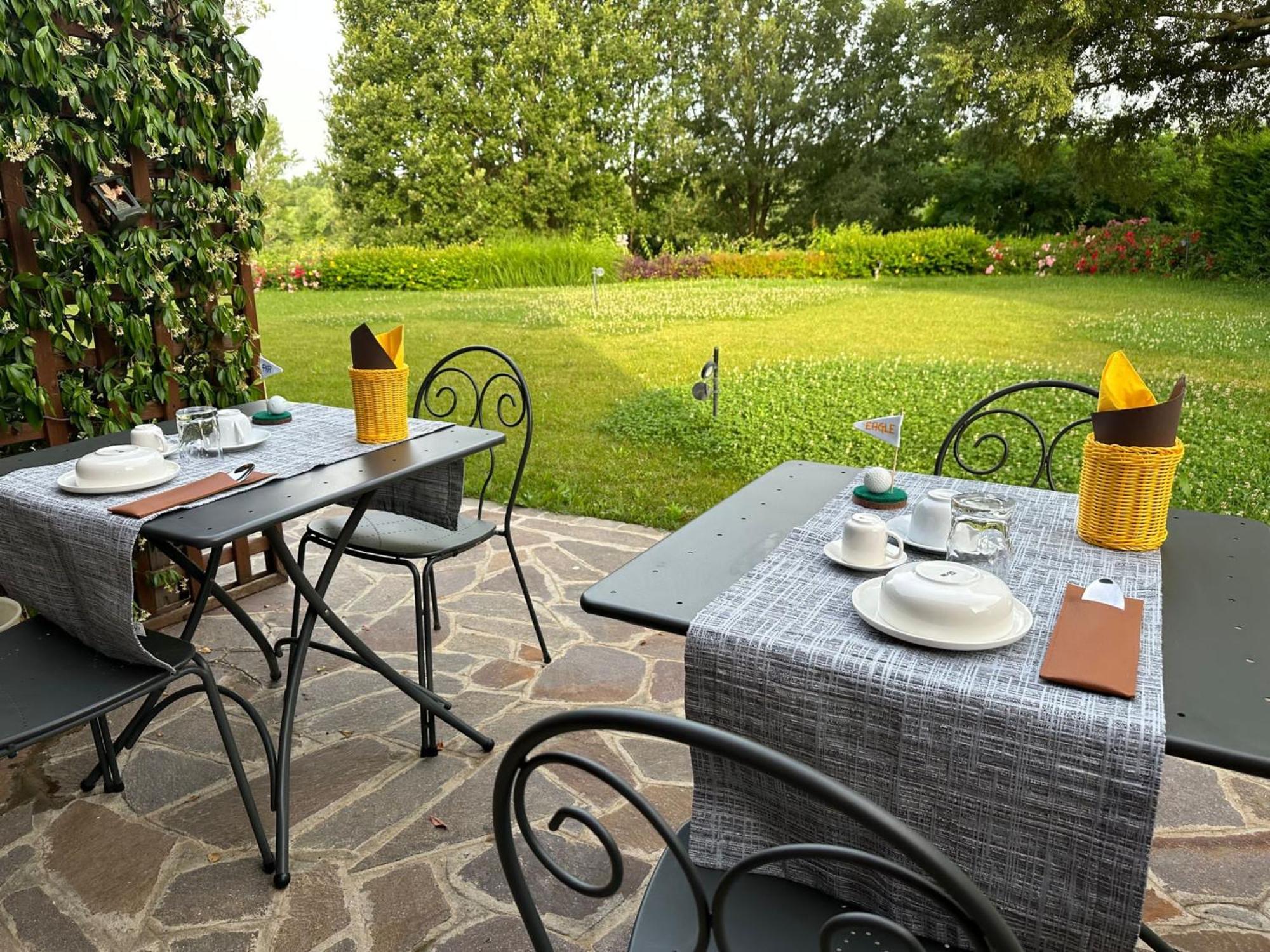 B&B Hole6 Castenaso Ngoại thất bức ảnh